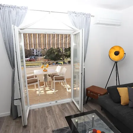 Apartment Perla Deluxe *